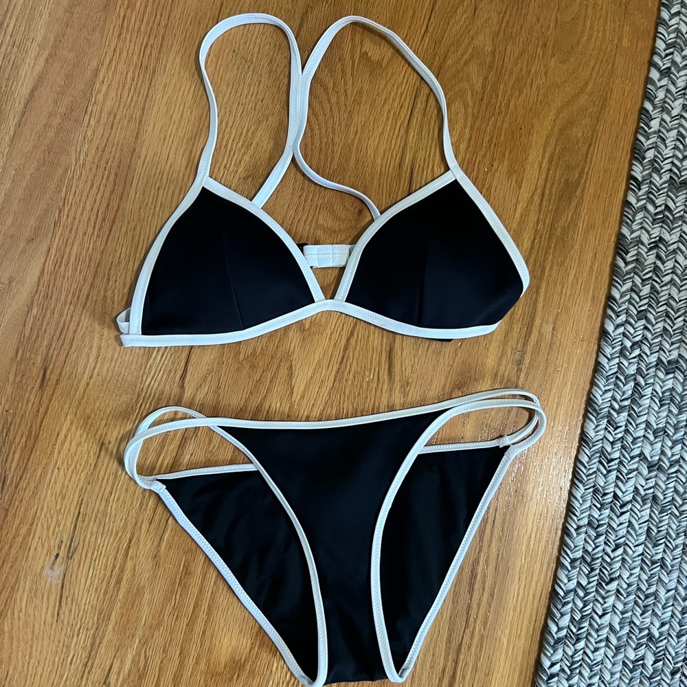 VS bikini